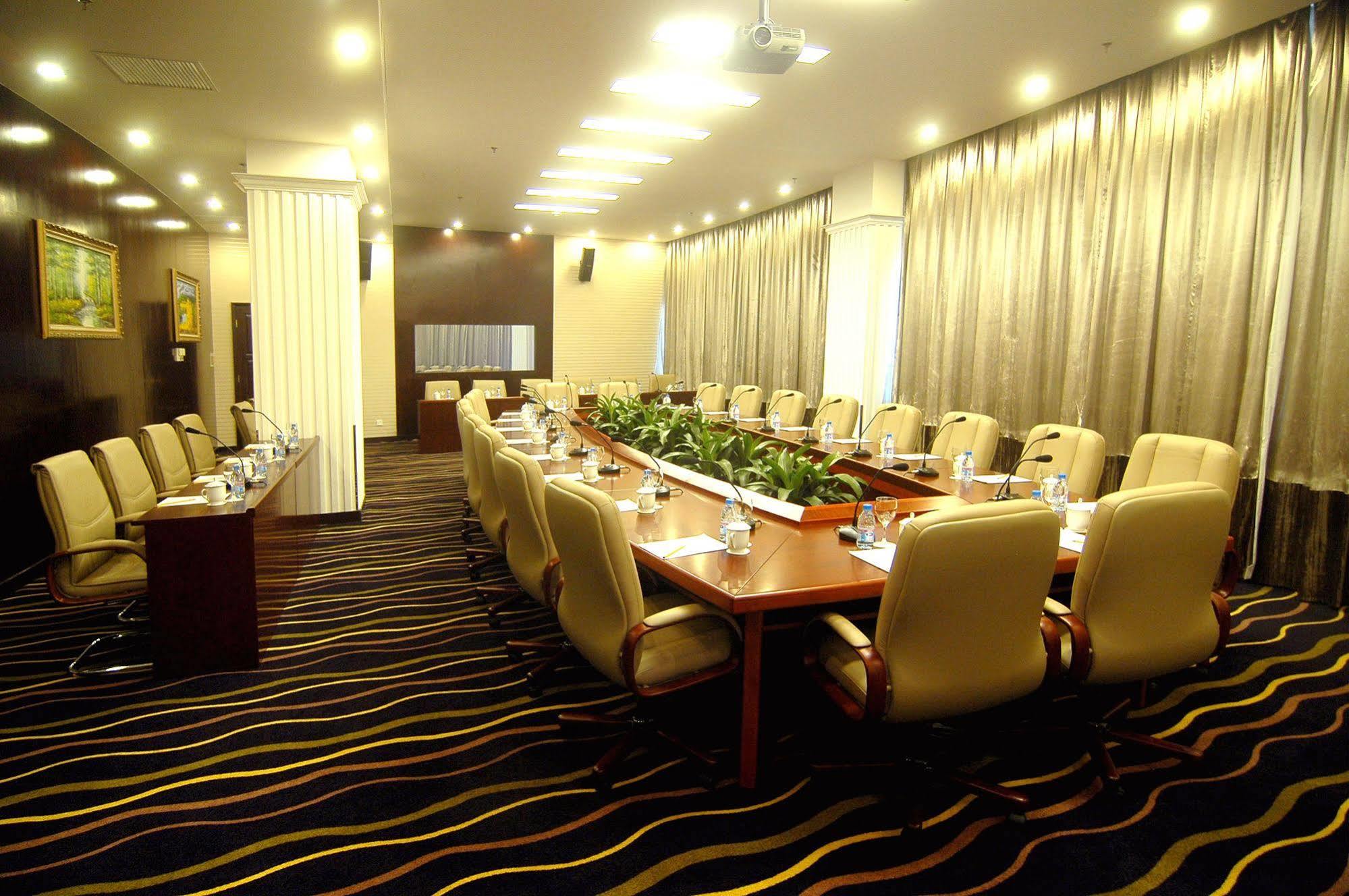 Weilai Conifer Hotel Csengcsou Kültér fotó